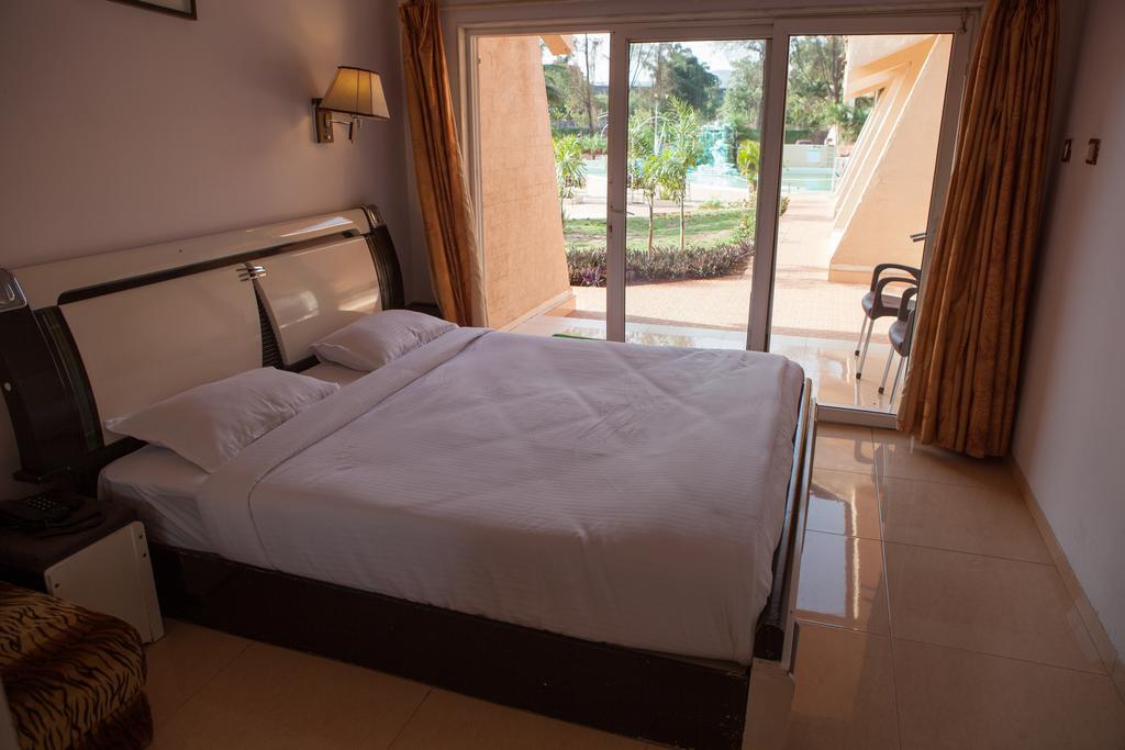 Whispering Woods Resort Lonavala Room photo