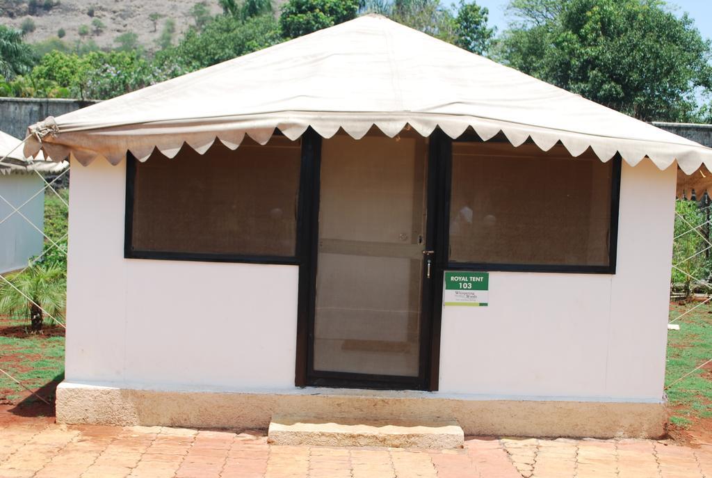 Whispering Woods Resort Lonavala Room photo