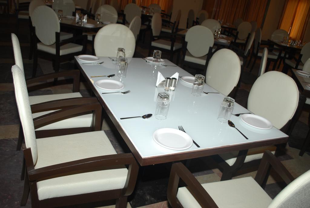 Whispering Woods Resort Lonavala Exterior photo